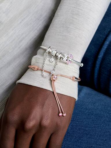 Daisy silver spacer with white enamel