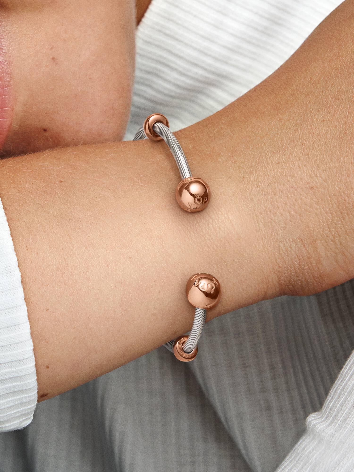 Pandora Moments Snake Chain Style Open Bangle
