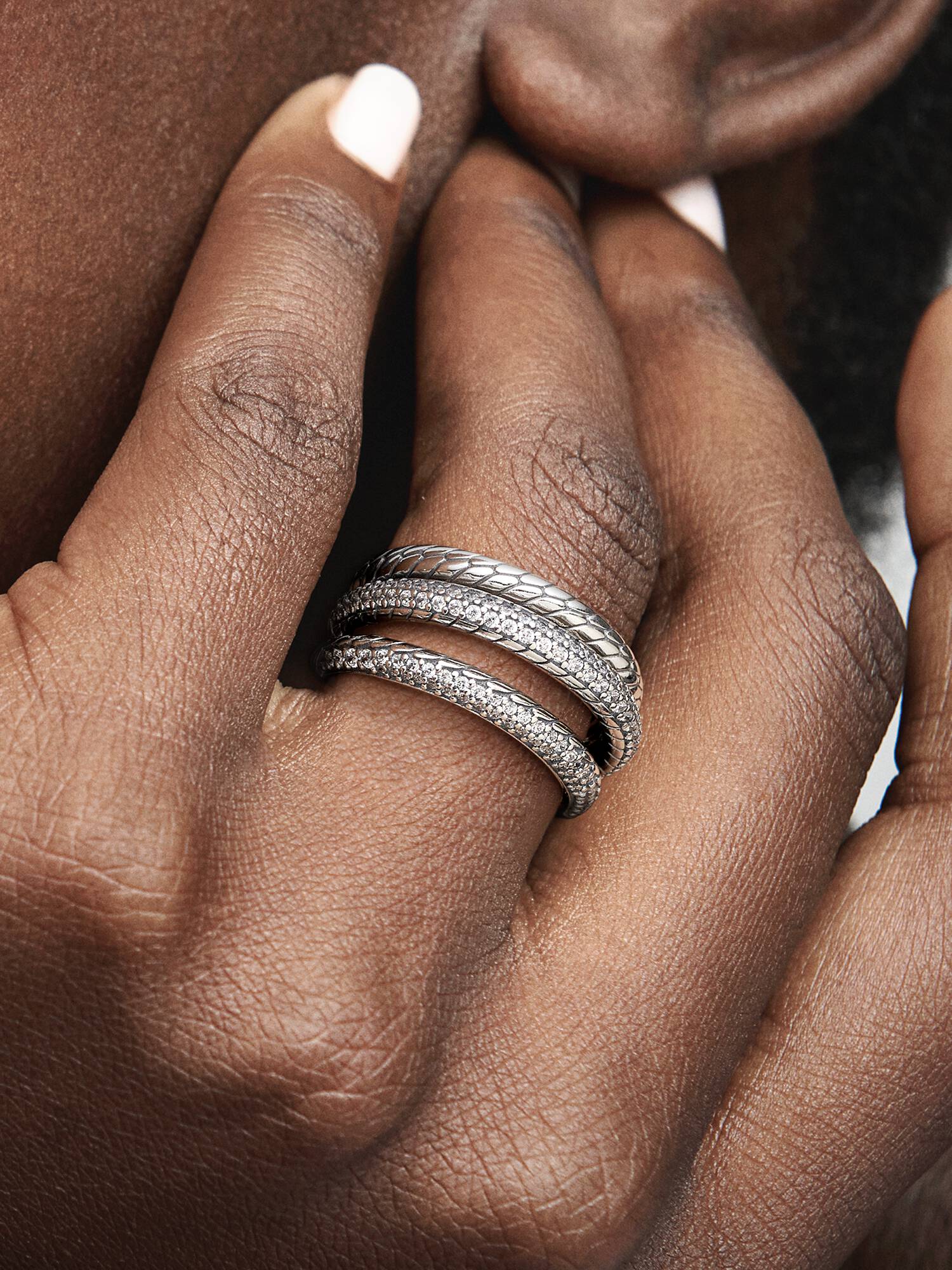 Triple Band Pavé Snake Chain Pattern Ring