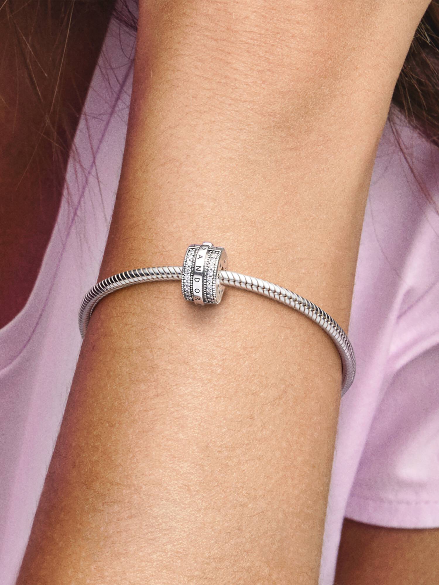 Sparkling Pavé Lines & Logo Clip Charm
