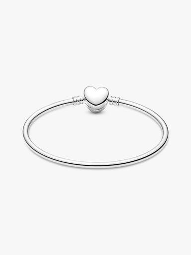 Pandora Moments Entwined Infinite Hearts Clasp Bangle