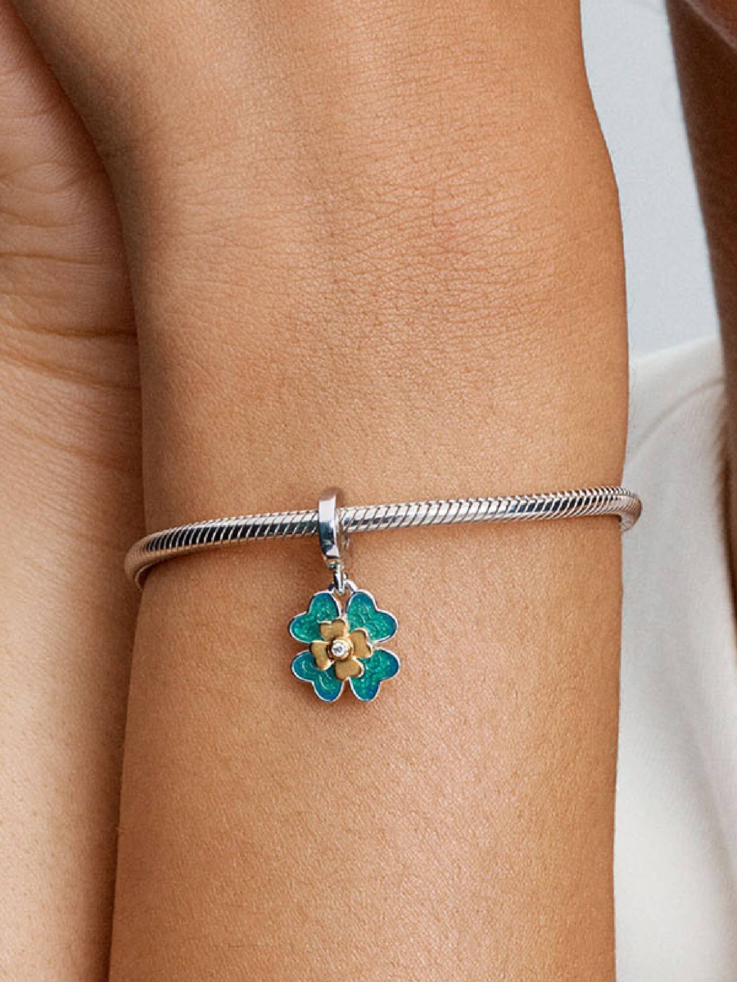 Spinnable Four Leaf Clover Lab-Grown Diamond Dangle Charm