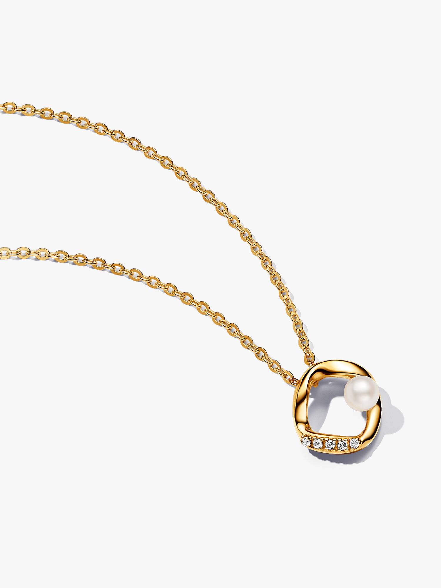 Organically Shaped Pavé Circle & Treated Freshwater Cultured Pearl Collier Necklace
