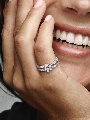 Sparkling Snowflake Double Ring
