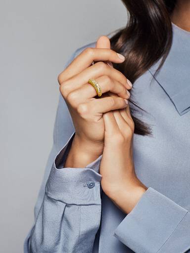 Sparkling Pattern Ring