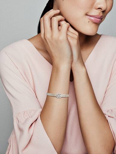 PANDORA Reflexions gift silver clip charm