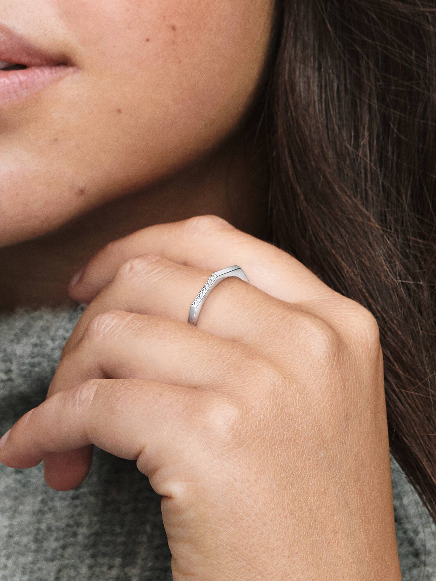 Multifaceted Ring