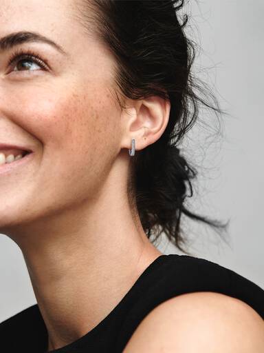 U-shaped Hoop Earrings