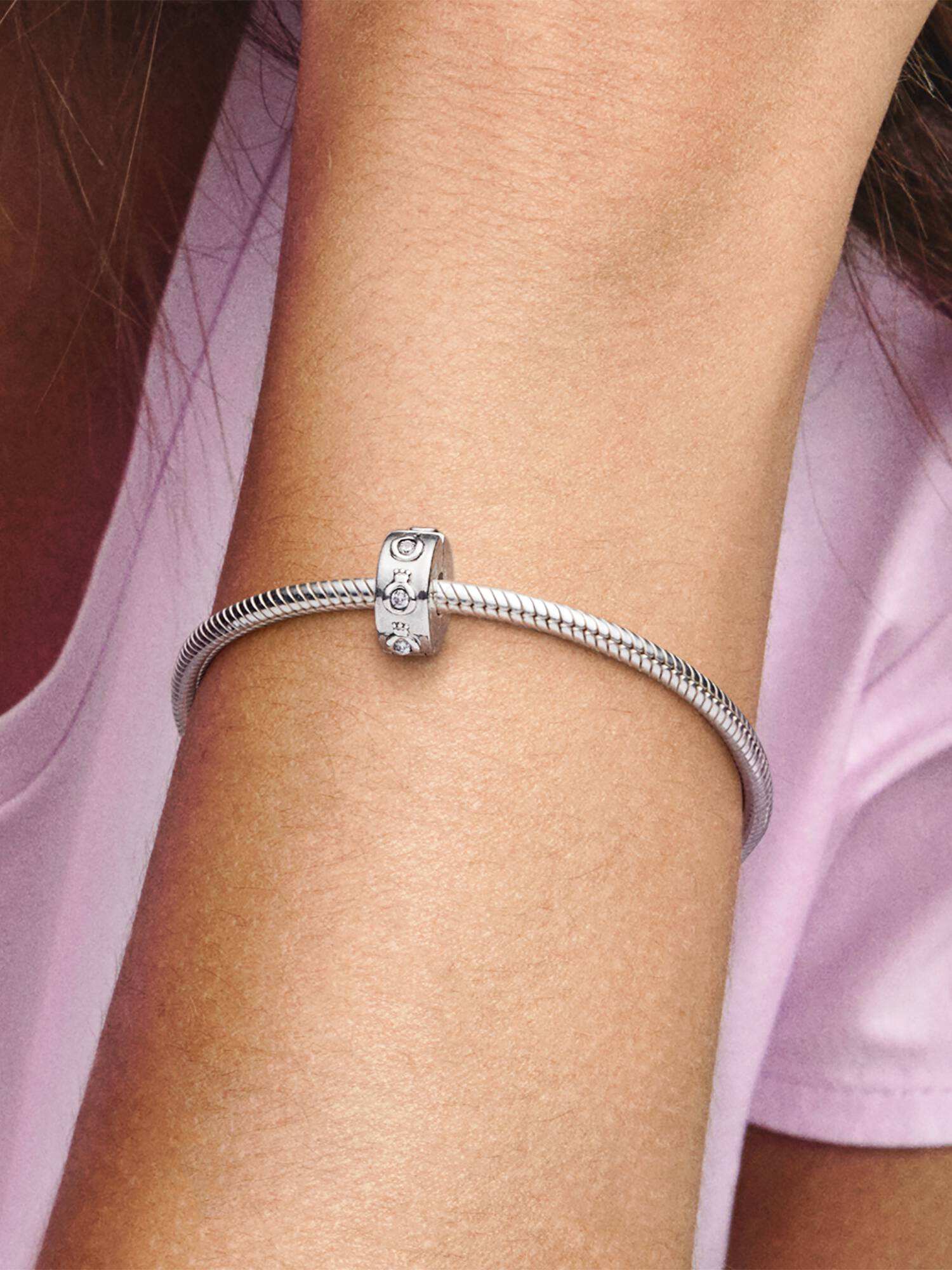 Sparkling Crown O Clip Charm