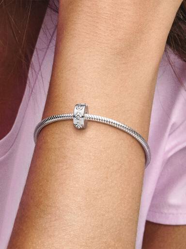 Sparkling Crown O Clip Charm