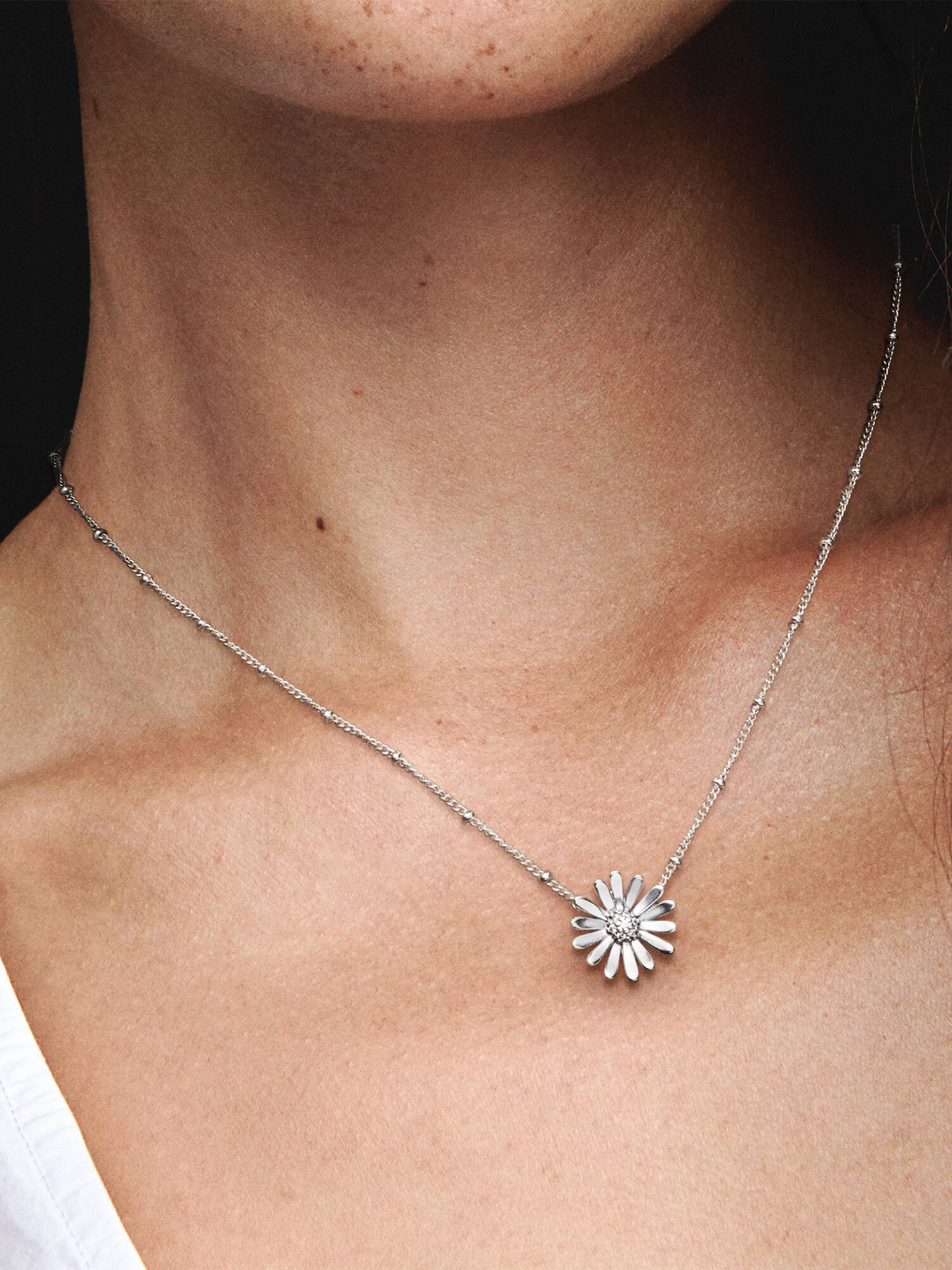 Daisy sterling silver collier with clear cubic zirconia