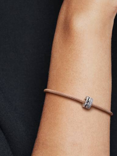 Hearts silver spacer with clear cubic zirconia