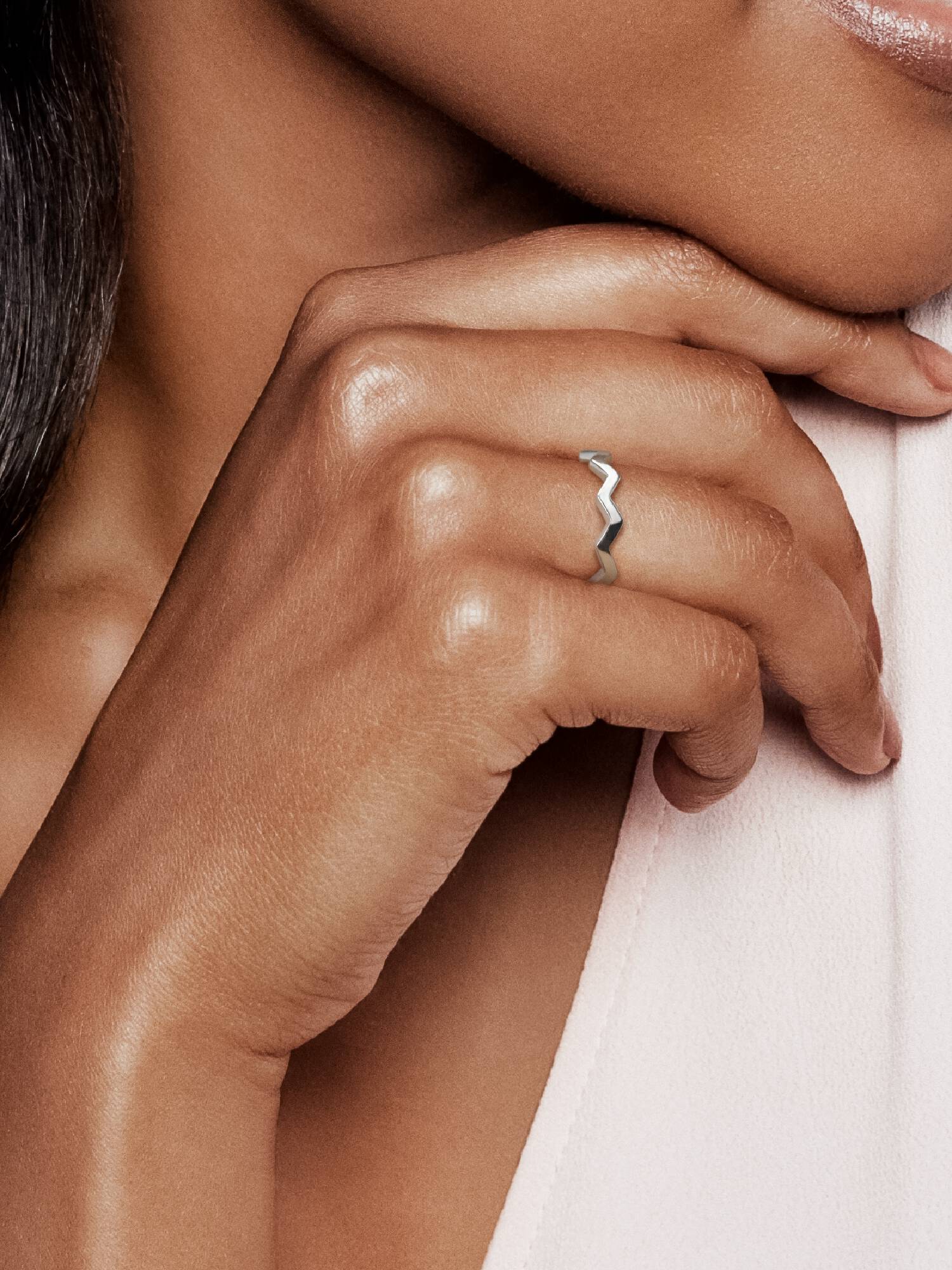Zigzag silver ring