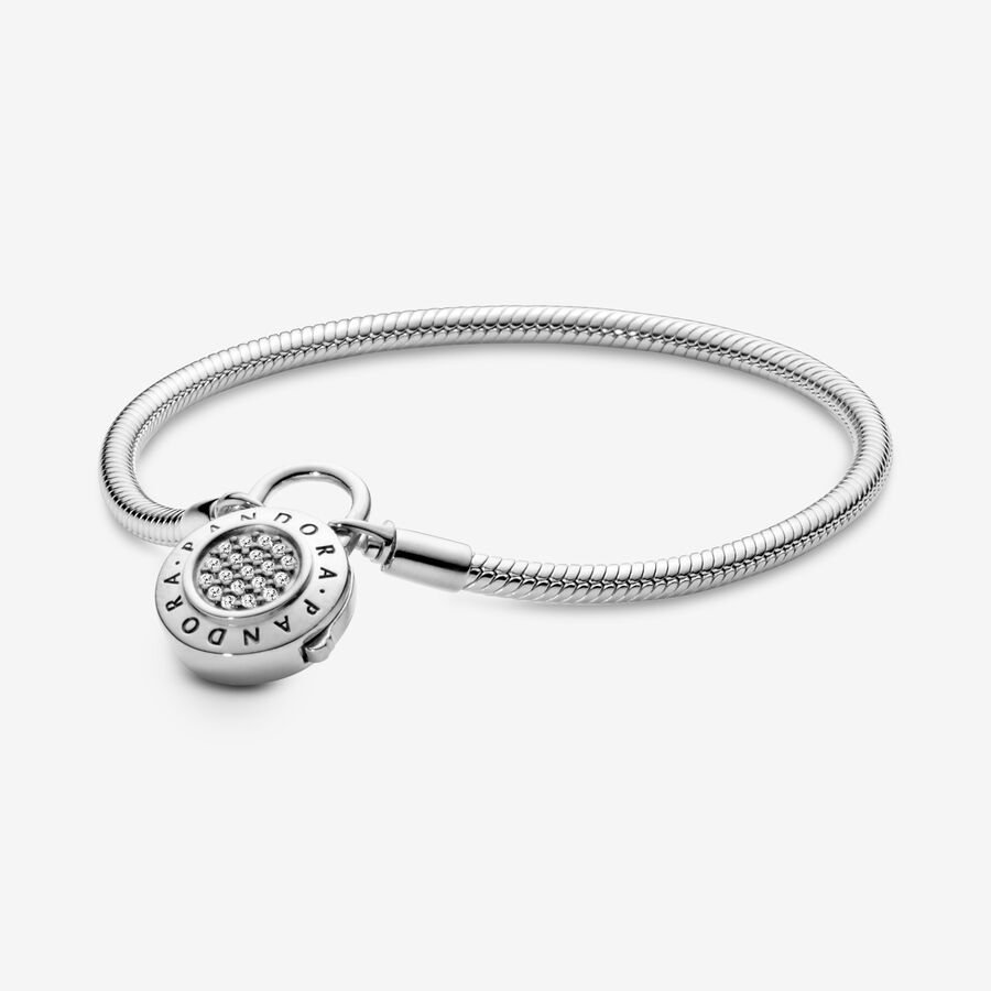 Snake chain silver bracelet and PANDORA logo padlock clasp with clear cubic zirconia image number 0