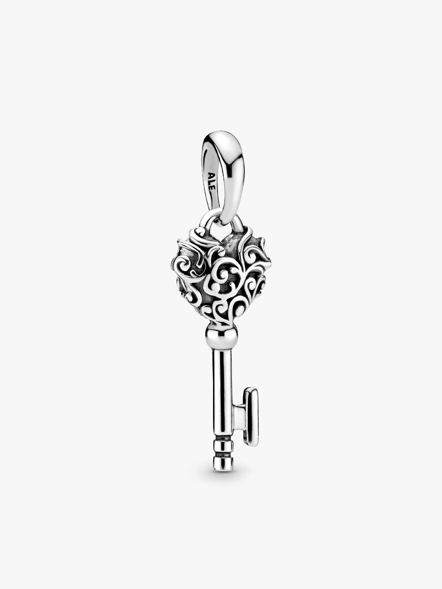 Regal pattern key silver pendant