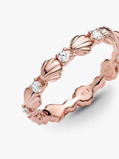 Sparkling Seashell Band Ring