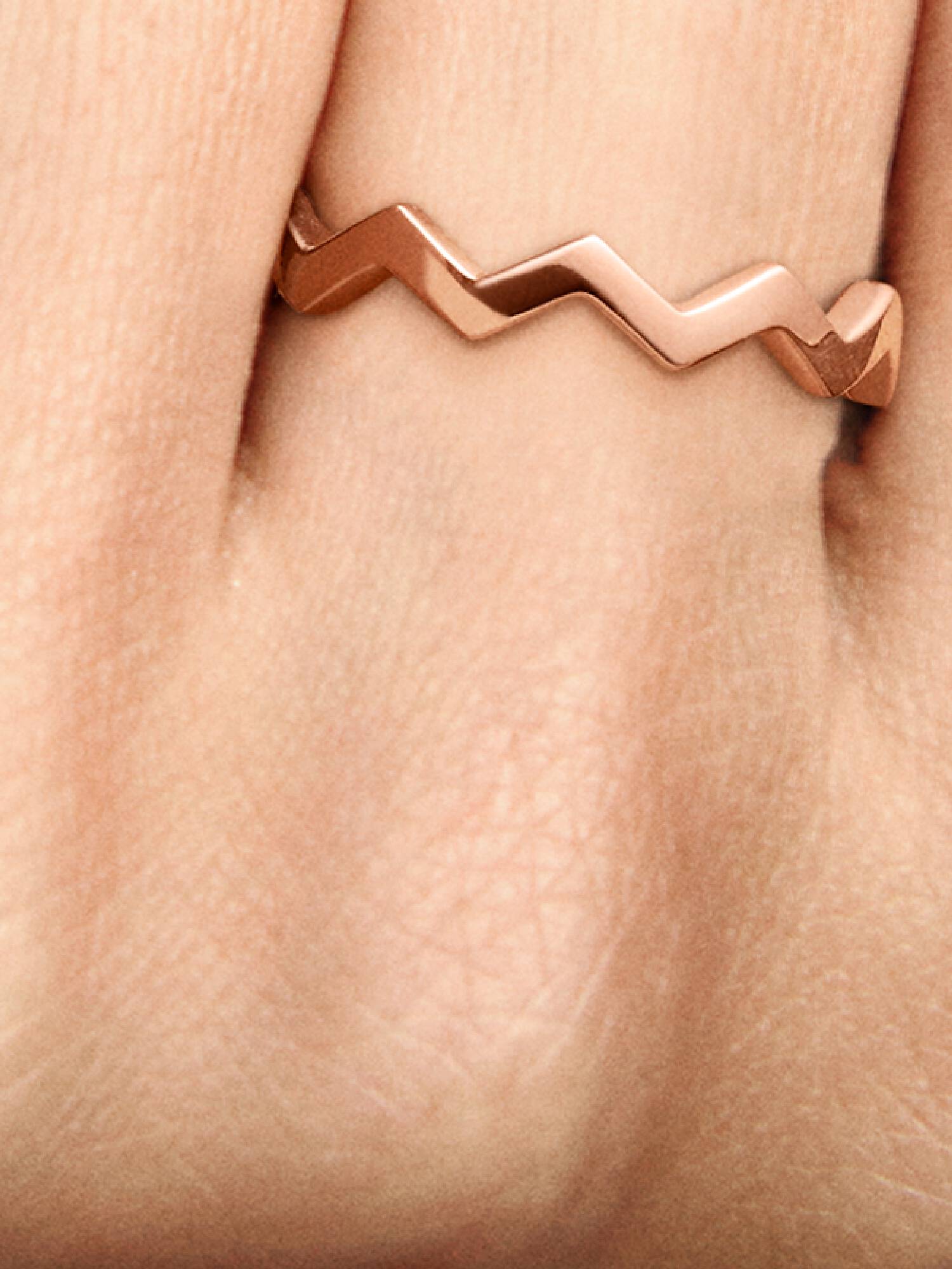 Zigzag 14k rose gold-plated ring