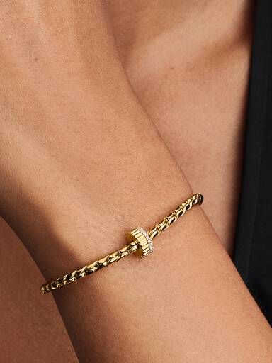 Ribbed Clip Charm