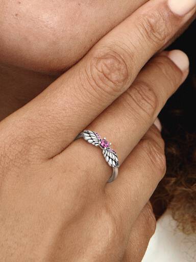 Sparkling Angel Wings Ring