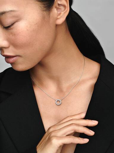 Pavé Circle Collier Necklace