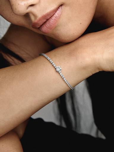 Disney Minnie Mouse Tennis Bracelet