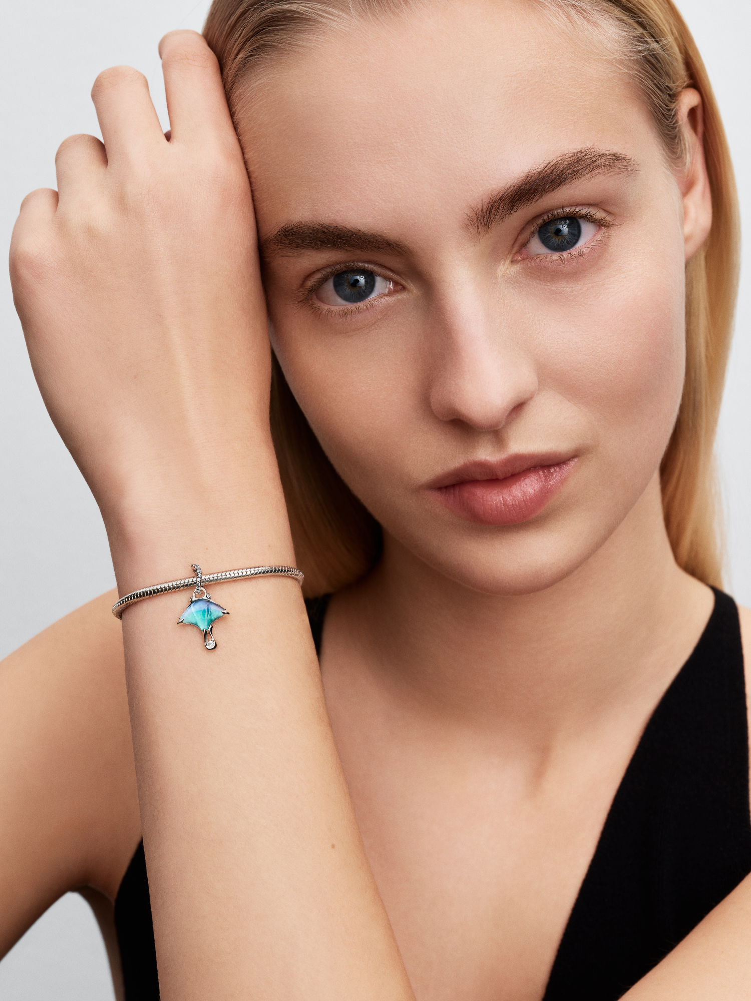 Manta Ray Dangle Charm | Sterling silver | Pandora ZA