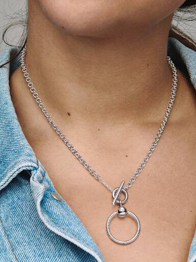 Pandora Moments O Pendant T-bar Necklace